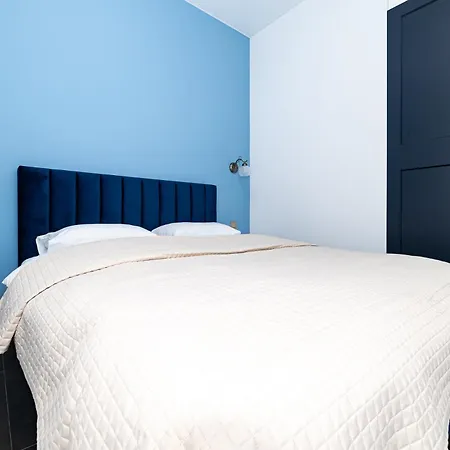Cohost I 2bd Apt I Terrace I Selfcheck-in Apartment *