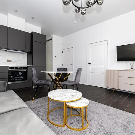 Cohost I 2bd Apt I Terrace I Selfcheck-in
