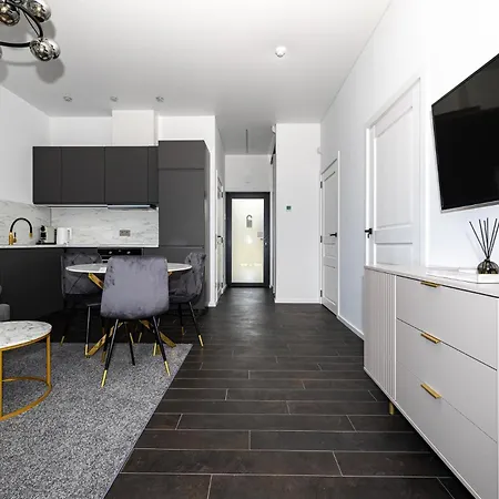 Cohost I 2bd Apt I Terrace I Selfcheck-in Apartment *