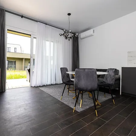 Cohost I 2bd Apt I Terrace I Selfcheck-in *